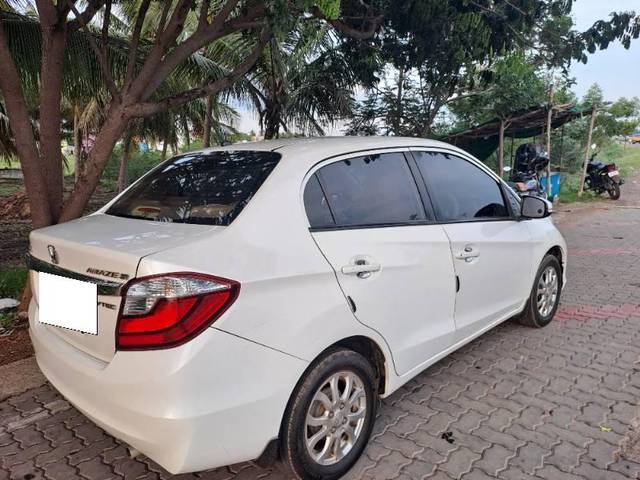 https://images10.gaadi.com/usedcar_image/4287002/original/processed_bb49758b-2baf-490c-a34d-f492bbacd259.jpg?imwidth=6401