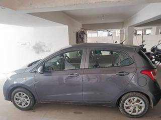 Hyundai Grand i10 2016-2017 Hyundai Grand i10 Sportz CNG