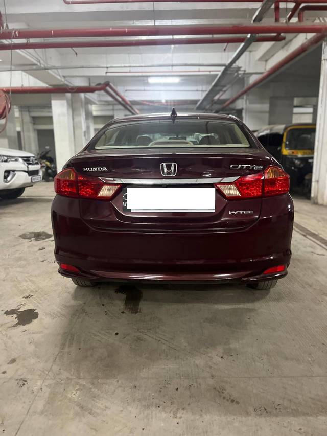 https://images10.gaadi.com/usedcar_image/4287140/original/processed_6e2a27ef77f5c464b9d90441b5a5d70a.jpg?imwidth=6402