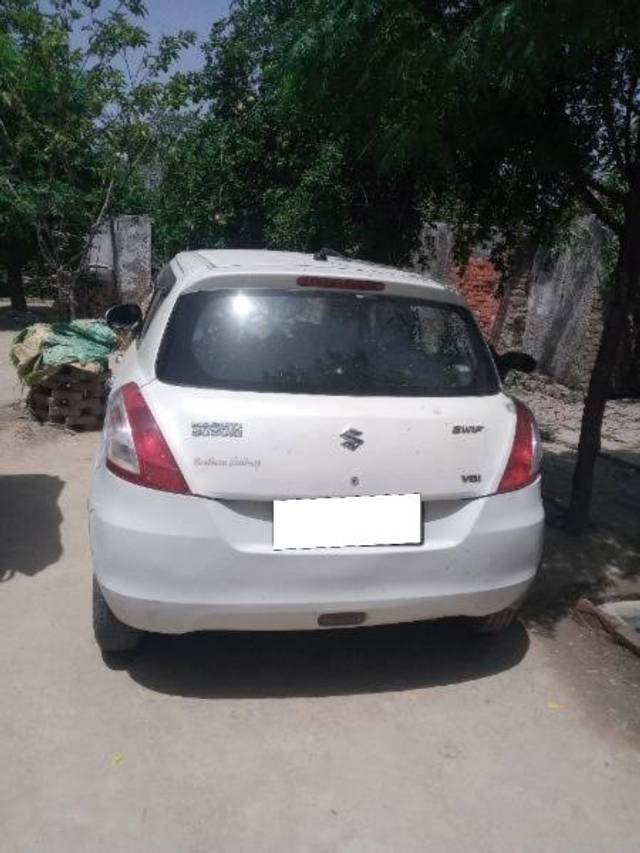 https://images10.gaadi.com/usedcar_image/4287150/original/processed_1f99d7c1-09f8-4a13-9345-78498b8678c5.jpg?imwidth=6401