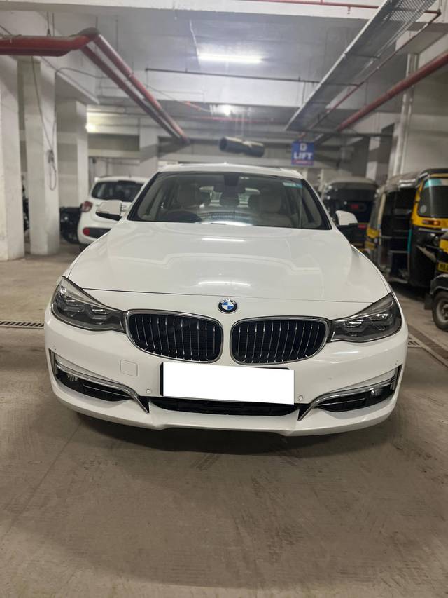 https://images10.gaadi.com/usedcar_image/4287152/original/processed_47118ee1fc9676c2ad6487a22f1271bc.jpg?imwidth=6402