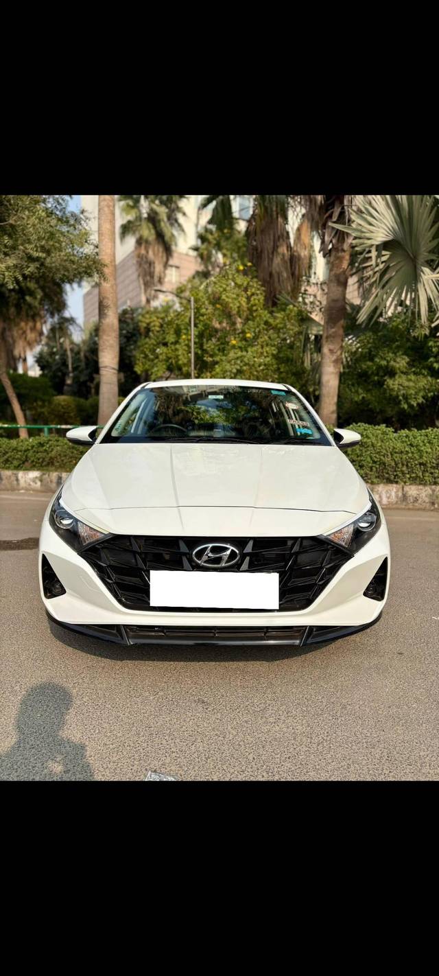 https://images10.gaadi.com/usedcar_image/4287154/original/processed_a540c867203b1bc6a7a9043c669fc1e1.jpg?imwidth=6402