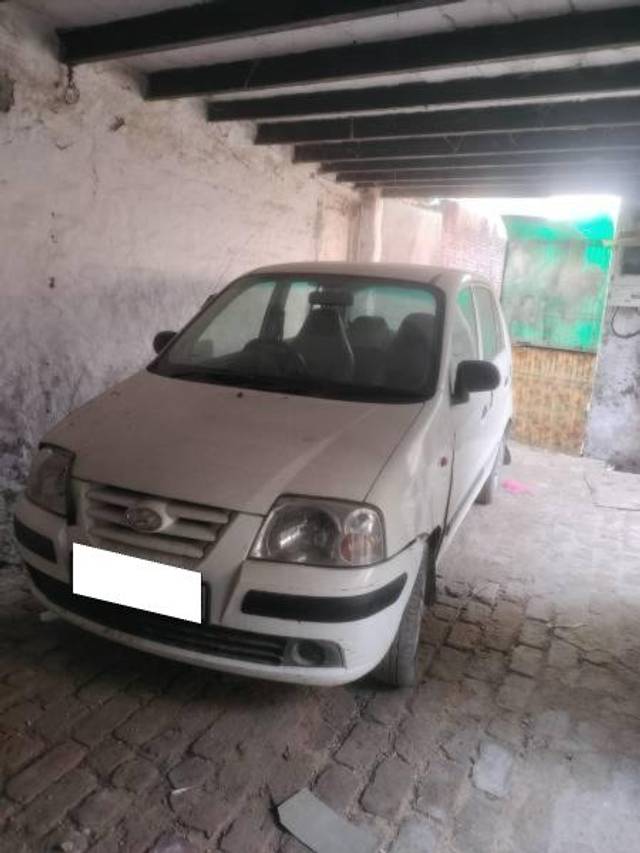 https://images10.gaadi.com/usedcar_image/4287229/original/processed_d8d2042c-848d-4af5-8d32-af39cc6bb9ad.jpg?imwidth=6400