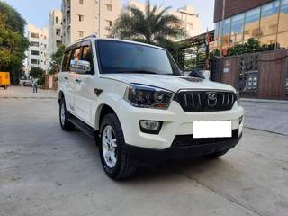 Mahindra Scorpio 2014-2022 Mahindra Scorpio Adventure Edition 2WD