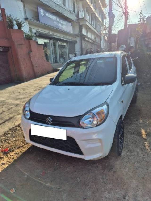 https://images10.gaadi.com/usedcar_image/4287297/original/processed_d5d2eb46-e596-4faa-bd73-0efed287a4f9.jpg?imwidth=6401