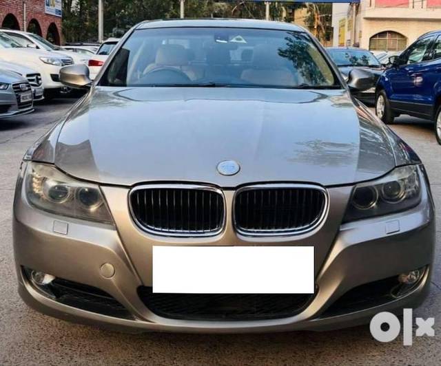 https://images10.gaadi.com/usedcar_image/4287349/original/processed_dcb479ef-b2d2-4f75-a2a1-6c1e8e0934c9.jpg?imwidth=6402