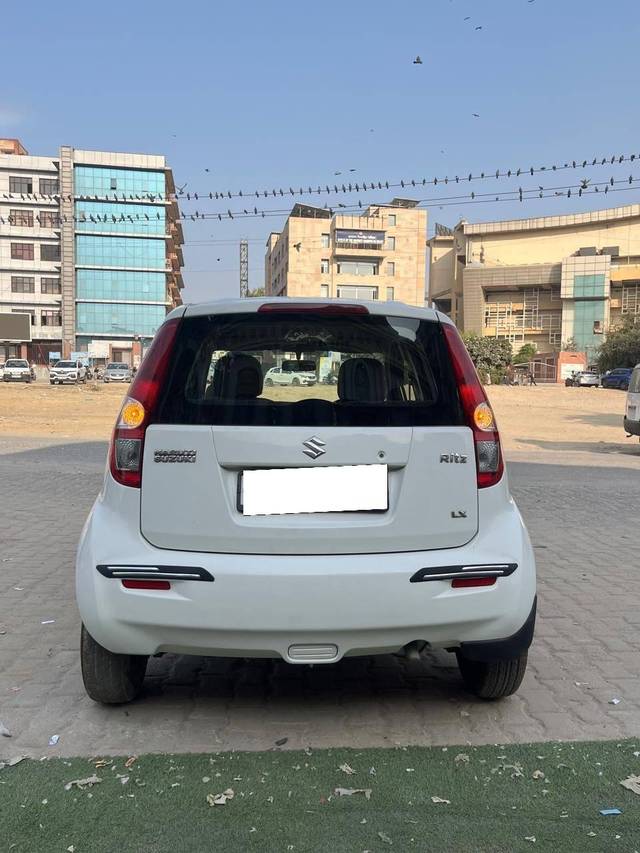 https://images10.gaadi.com/usedcar_image/4287376/original/processed_e737fa3596cc2b3bc03a878fd3d2f108.jpg?imwidth=6402