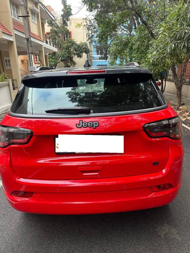 https://images10.gaadi.com/usedcar_image/4287546/original/processed_edf068efa9d5d62b2481723dda2fe153.jpeg?imwidth=6401