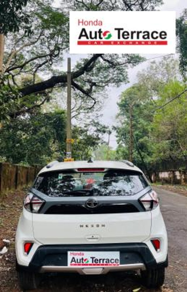 Second-hand 2020 Tata Nexon XZA Plus AMT S for sale in Thrissur-4