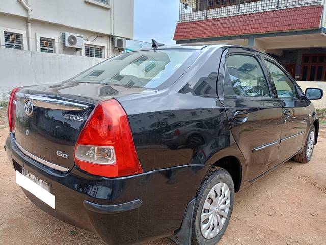 https://images10.gaadi.com/usedcar_image/4287707/original/processed_9d2f9dafc9f19ebf626a16f0a66758fb.jpg?imwidth=6402