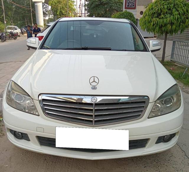 https://images10.gaadi.com/usedcar_image/4287739/original/processed_e11a319ba21b91fafaba3b832102e614.jpg?imwidth=6400