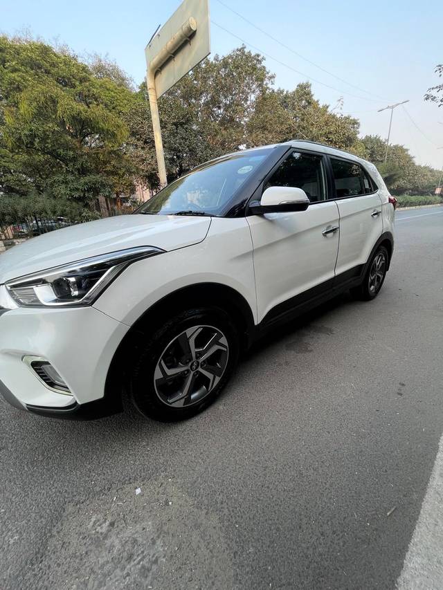 https://images10.gaadi.com/usedcar_image/4287752/original/eeca8b4806dfc45a738d99157337baef.jpg?imwidth=6400