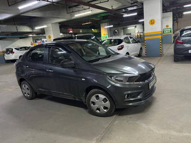 https://images10.gaadi.com/usedcar_image/4287965/original/25d47942170adbc01b165051c1def0be.jpg?imwidth=6400