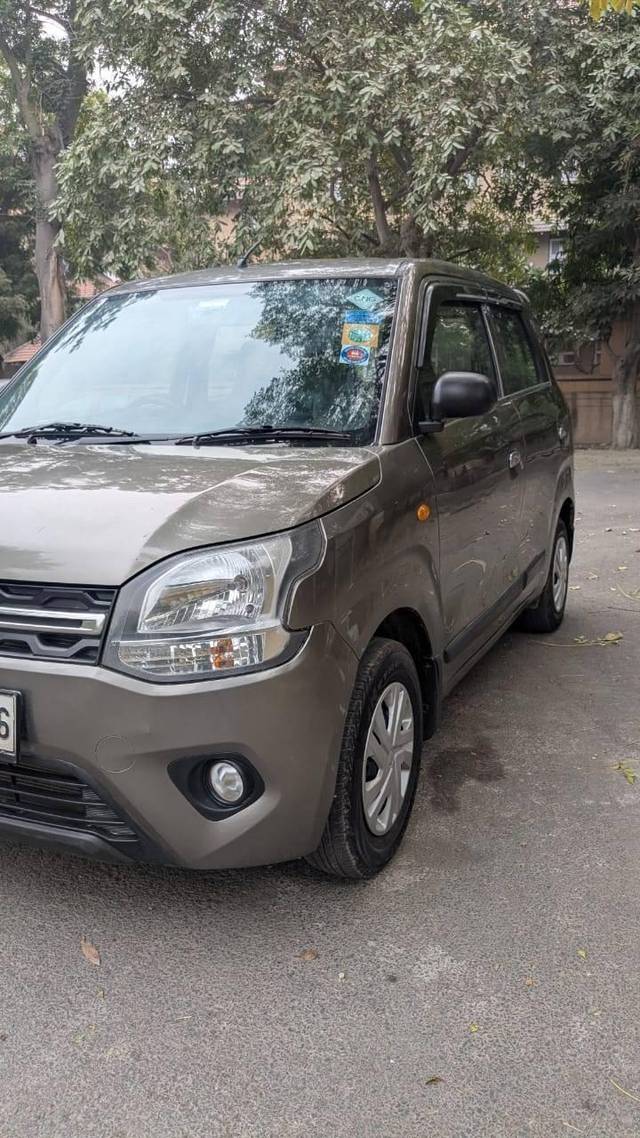 https://images10.gaadi.com/usedcar_image/4287996/original/processed_70b1626a631e6773c0f71c7f2a7eea21.jpg?imwidth=6400