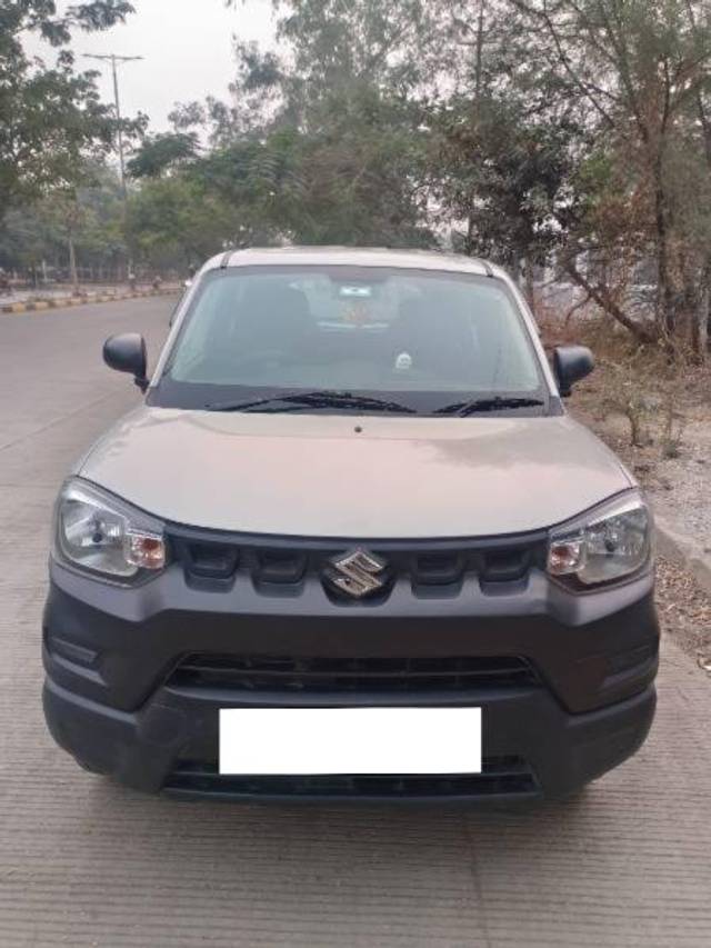 https://images10.gaadi.com/usedcar_image/4288040/original/processed_0493c7ca-8583-41eb-81ab-c2db31dee3f2.jpg?imwidth=6402