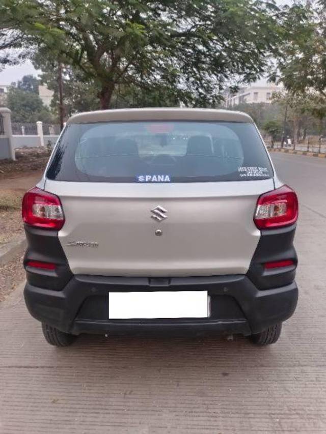 https://images10.gaadi.com/usedcar_image/4288040/original/processed_71656e02-5bf0-4c4b-ae69-5334c5883f99.jpg?imwidth=6401