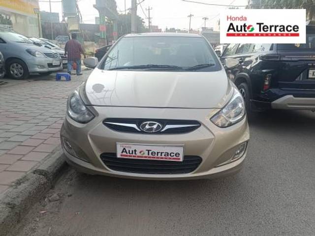 https://images10.gaadi.com/usedcar_image/4288052/original/105932fc178d41a63e3ed33578f50200.jpeg?imwidth=6400