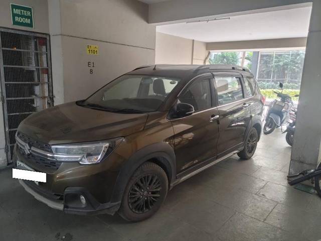 https://images10.gaadi.com/usedcar_image/4288203/original/processed_eb18cf0c-7b83-40ed-b698-681da59160cd.jpeg?imwidth=6400