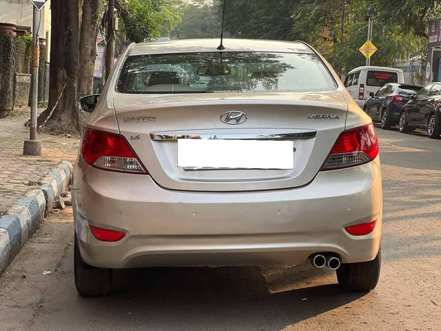 https://images10.gaadi.com/usedcar_image/4288272/original/processed_8b969fff07df74da24a5f3809b258a83.jpg?imwidth=6401