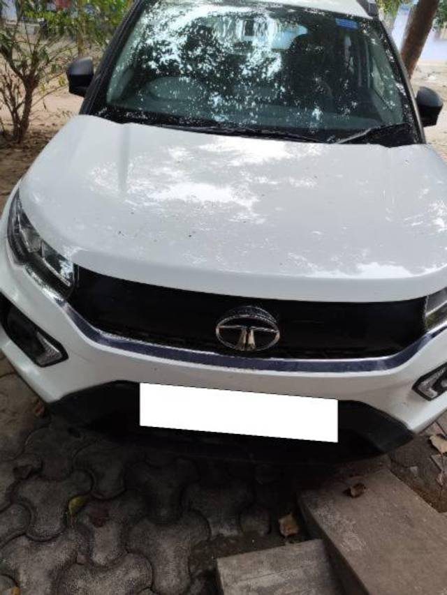 https://images10.gaadi.com/usedcar_image/4288273/original/processed_d7247a50-2721-454b-8713-6ded92796d99.jpg?imwidth=6400