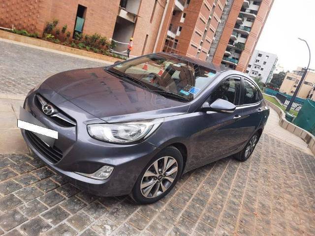 https://images10.gaadi.com/usedcar_image/4288278/original/8bc9dadeb9e029941e7456ece7b1439e.jpeg?imwidth=6402