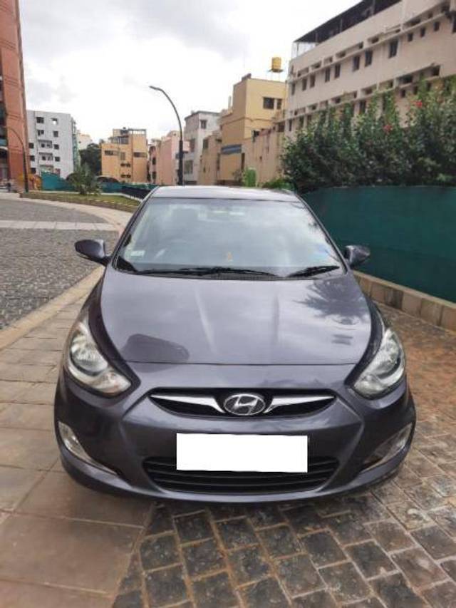 https://images10.gaadi.com/usedcar_image/4288278/original/c7588243f6d39168d2924b66d95ea1e0.jpeg?imwidth=6400