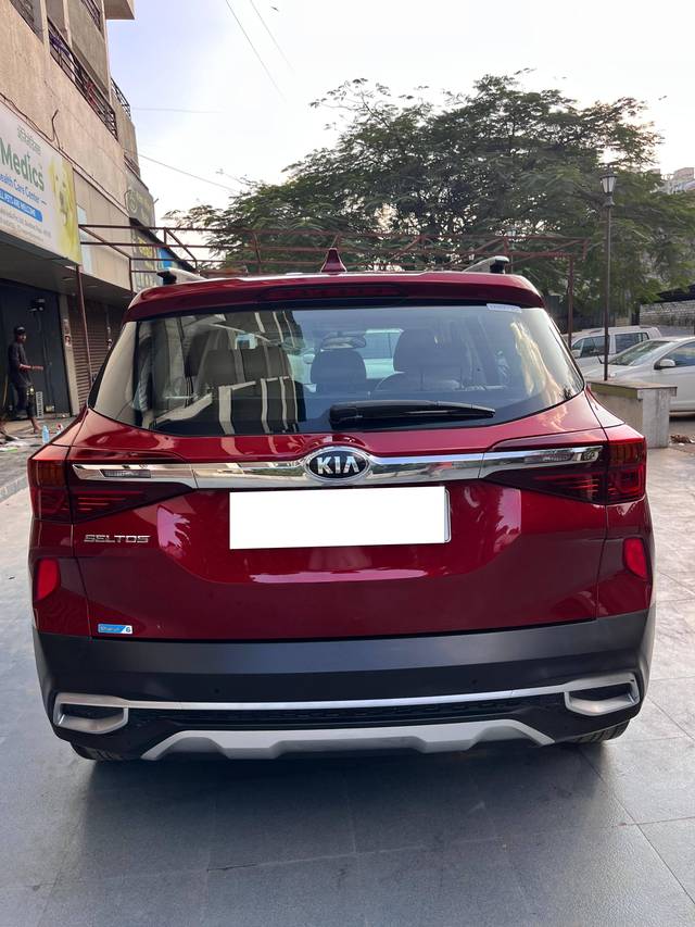 https://images10.gaadi.com/usedcar_image/4288325/original/processed_8501b96753793b9306026e1cb961ca24.jpg?imwidth=6401