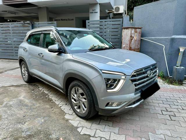 https://images10.gaadi.com/usedcar_image/4288354/original/processed_3ec7a6b834a3bec85df5bad767e6aeb8.jpg?imwidth=6400