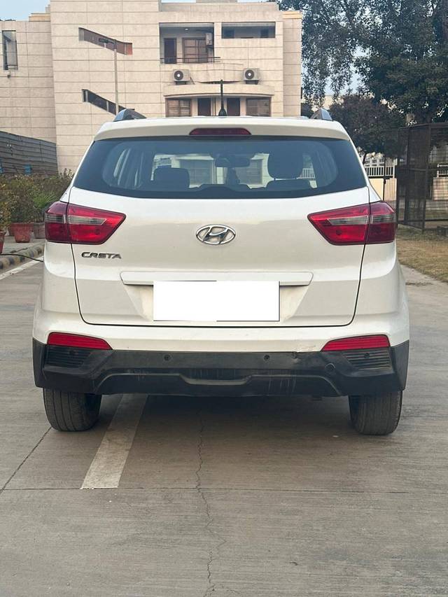 https://images10.gaadi.com/usedcar_image/4288383/original/processed_7a5fc7a315fda6992dae8806fcead25b.jpg?imwidth=6402