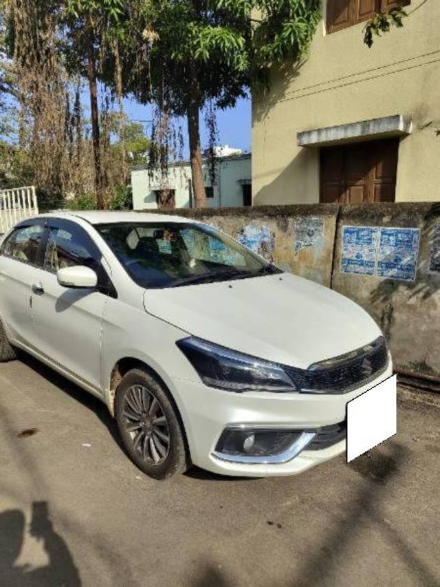 https://images10.gaadi.com/usedcar_image/4288438/original/processed_90fdfd3a-d42b-4f96-ac40-a9e980320e6b.jpg?imwidth=6400