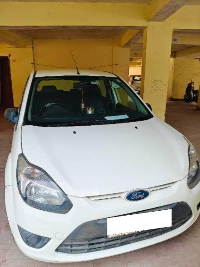 https://images10.gaadi.com/usedcar_image/4288463/original/processed_86faff3f-c389-4366-a5b3-5e9b18aa9baa.jpg?imwidth=6400