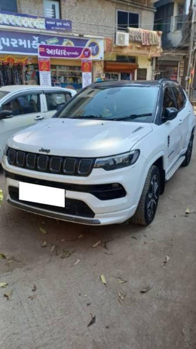 https://images10.gaadi.com/usedcar_image/4288477/original/processed_b8f049b0-09eb-480e-8a1f-5db2c330eb72.jpg?imwidth=6400