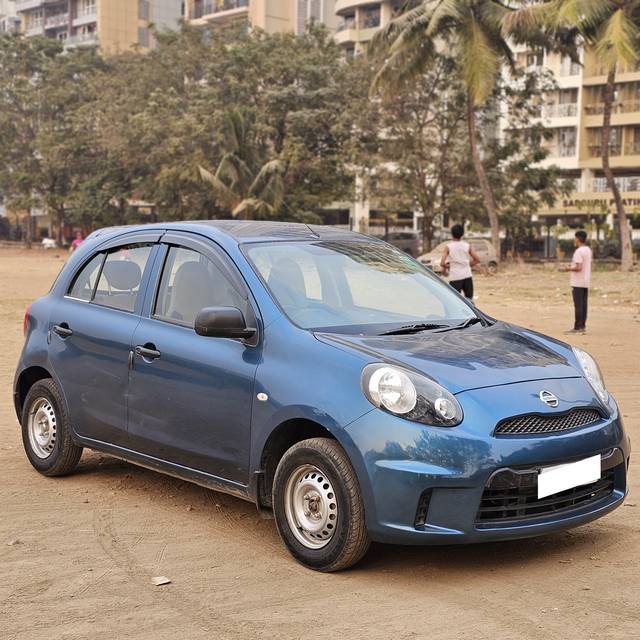 https://images10.gaadi.com/usedcar_image/4288892/original/processed_615e55cf2d6a5a35d2d42c3ab7308321.jpg?imwidth=6400