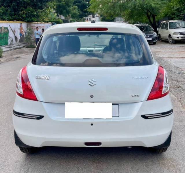 https://images10.gaadi.com/usedcar_image/4288920/original/processed_cb3079cd-b989-405f-9072-0a46fc75128f.jpg?imwidth=6401