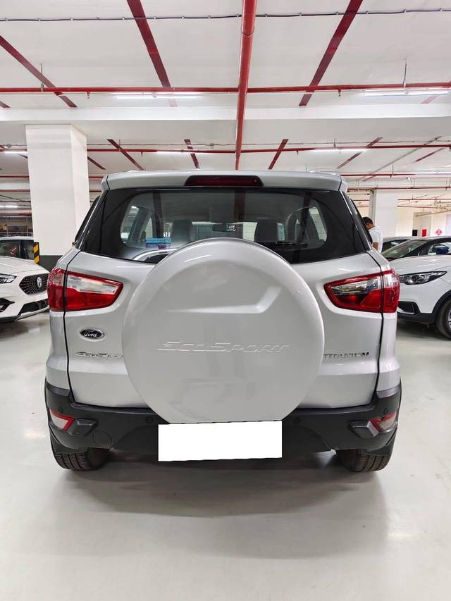 https://images10.gaadi.com/usedcar_image/4288927/original/processed_df44d7e9184d18c39c99e1819dd02407.jpg?imwidth=6402