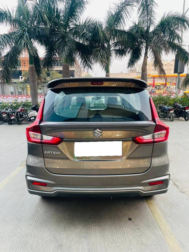 https://images10.gaadi.com/usedcar_image/4288946/original/processed_5c6cc86e02104e5c274aefaa94245146.jpg?imwidth=6402