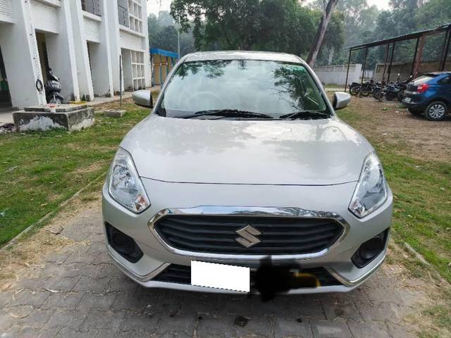 https://images10.gaadi.com/usedcar_image/4288947/original/processed_40098b0d-628b-4523-bbb9-3bda43f30487.jpg?imwidth=6400