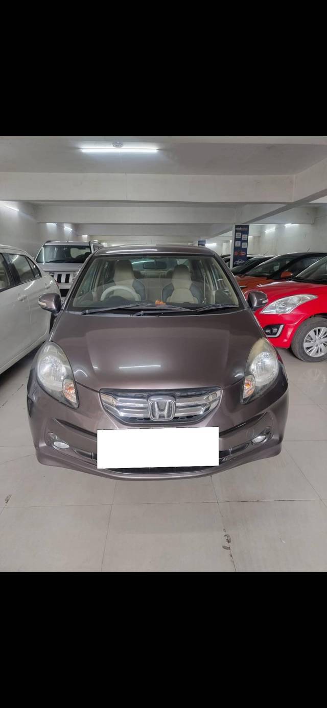 https://images10.gaadi.com/usedcar_image/4288961/original/processed_533c1c82c177c278f252d908e1193b26.jpg?imwidth=6400