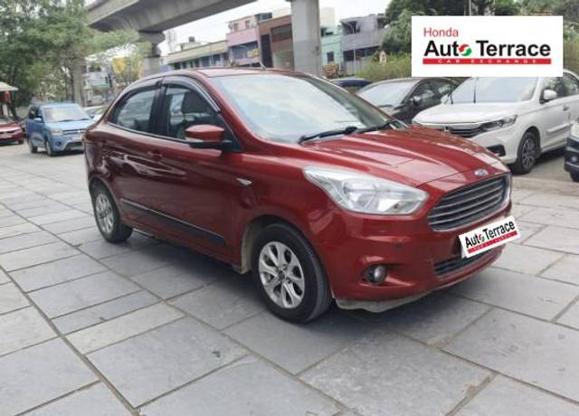 https://images10.gaadi.com/usedcar_image/4288971/original/4d1b8413af0e37126e44da7feb8d4cce.jpeg?imwidth=6400