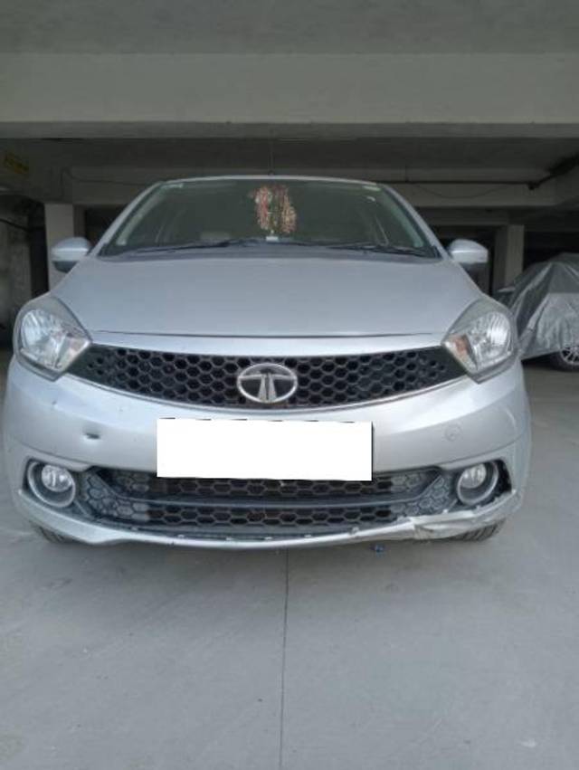 https://images10.gaadi.com/usedcar_image/4288986/original/processed_b099f2e6-47fb-4782-b7f1-48e2837c3dde.jpg?imwidth=6400