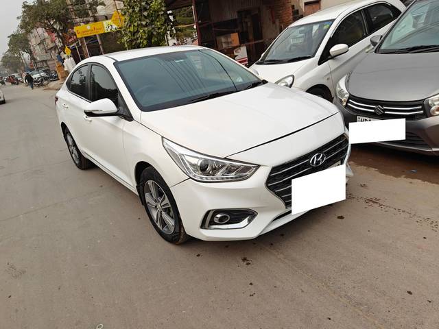 https://images10.gaadi.com/usedcar_image/4289008/original/processed_9d04338944cd7371717138dbb1e470d0.jpg?imwidth=6400