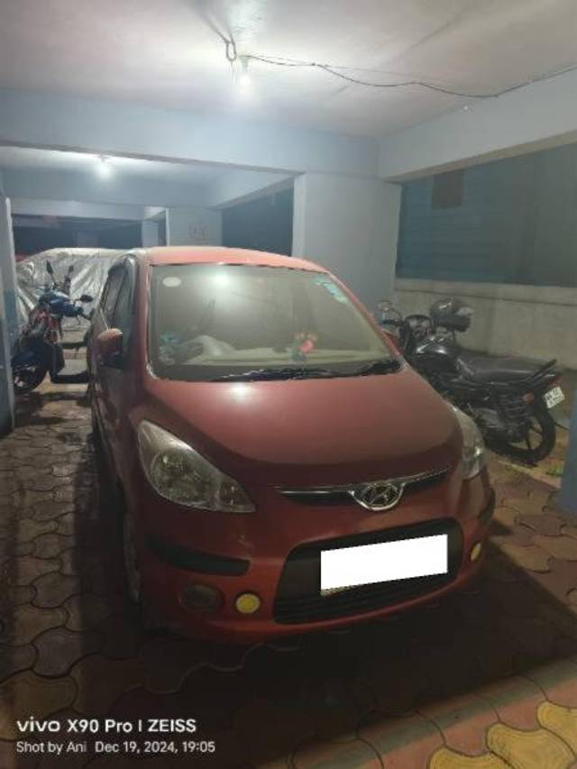 https://images10.gaadi.com/usedcar_image/4289041/original/processed_2f8fe468-0686-4005-adeb-ff7407828dd2.jpg?imwidth=6400