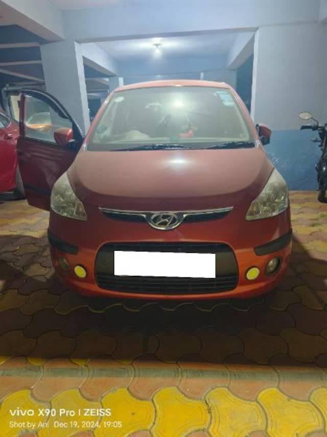 https://images10.gaadi.com/usedcar_image/4289041/original/processed_de0c2862-d883-4c6e-8d7b-1bab4b283bca.jpg?imwidth=6401