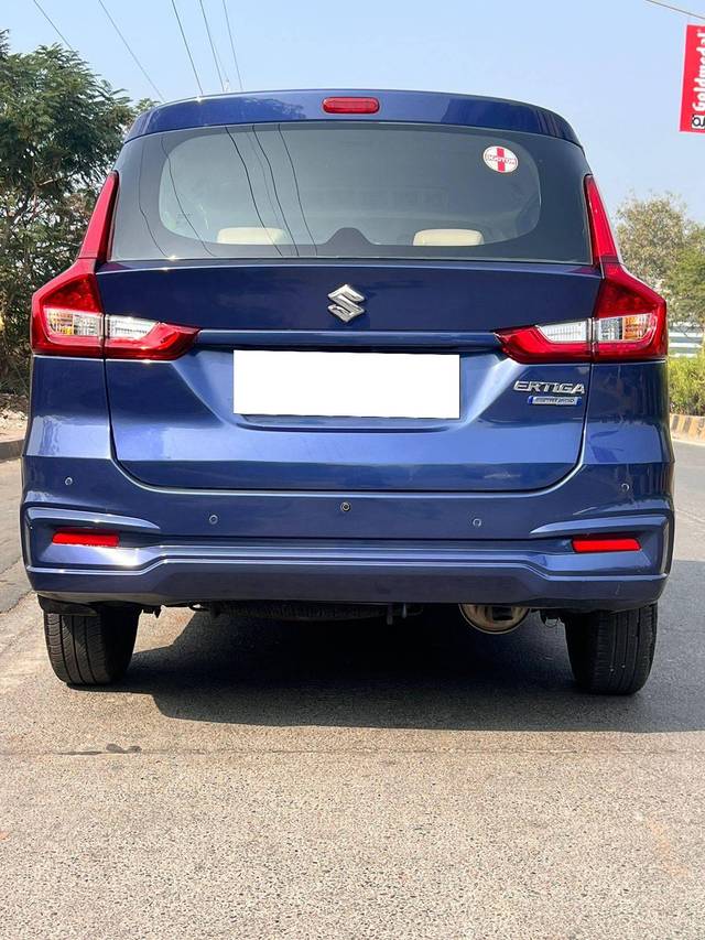 https://images10.gaadi.com/usedcar_image/4289082/original/processed_33e8fe33a66326e14b619cc70182aa45.jpeg?imwidth=6402