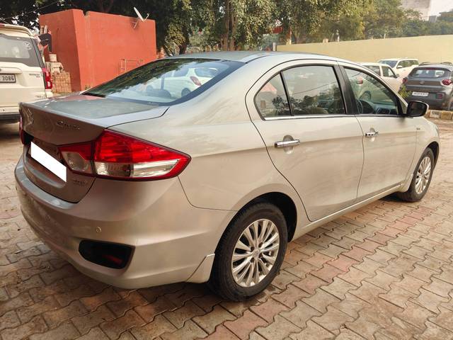 https://images10.gaadi.com/usedcar_image/4289095/original/processed_984e8629140ad5744f08ec17164ee66b.jpg?imwidth=6401