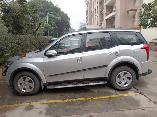 https://images10.gaadi.com/usedcar_image/4289097/original/80fc7785f7222208bfff4a803b956507.jpg?imwidth=6401