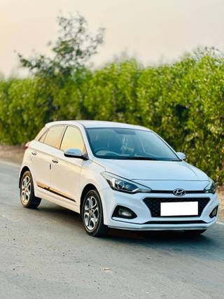 Hyundai Elite i20 2017-2020 Hyundai i20 Petrol Asta Option