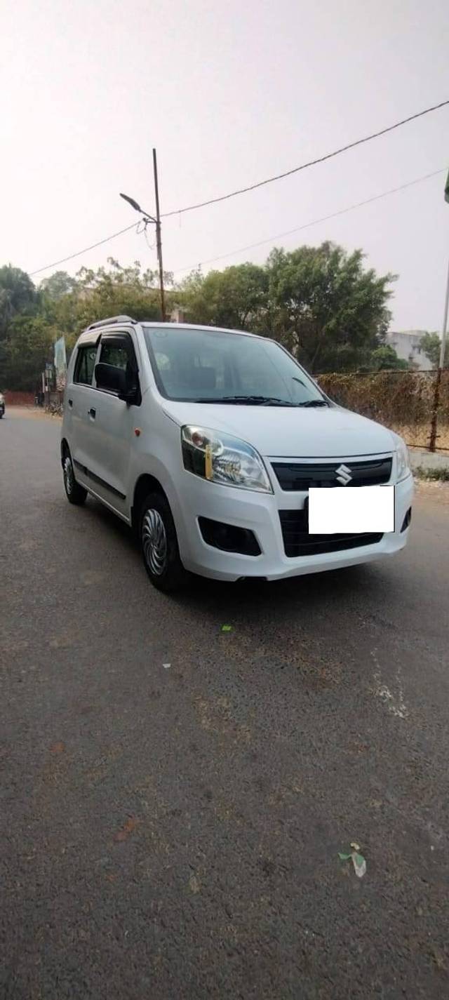 https://images10.gaadi.com/usedcar_image/4289144/original/processed_65c9839add65439f552781b89cd2e91f.jpg?imwidth=6400