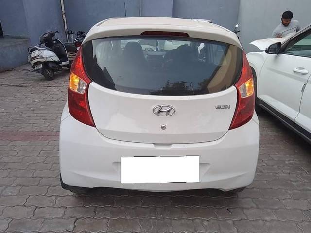 https://images10.gaadi.com/usedcar_image/4289185/original/processed_c5a128b2-99b0-4296-8409-0cc27dcd5f34.jpg?imwidth=6401