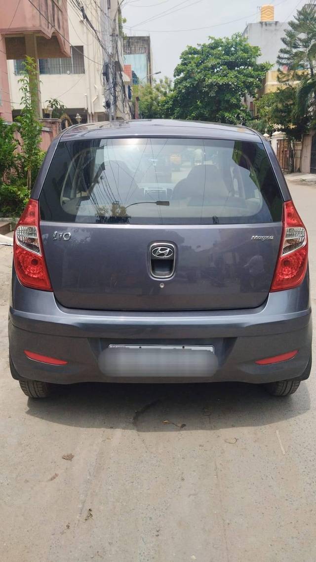 https://images10.gaadi.com/usedcar_image/4289201/original/processed_6e7ab1db34c84e86ed9f951d40ed77cb.jpg?imwidth=6402